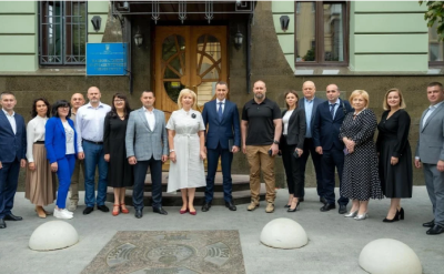 Колегія МОЗ обговорила стратегічні напрями розвитку фармацевтичної освіти в Україні Колегія МОЗ обговорила стратегічні напрями розвитку фармацевтичної освіти в Україні